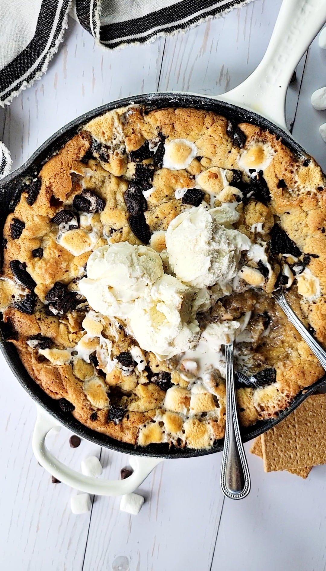 S’mores Cookie Skillet