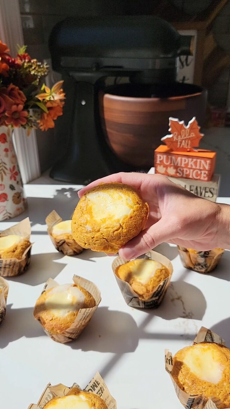 Pumpkin Cream Cheese Muffins