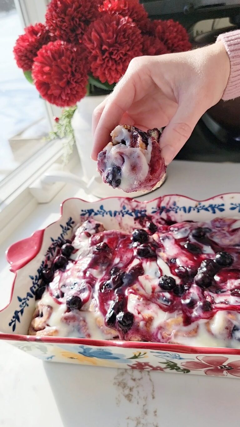 Mini Blueberry Cinnamon Rolls