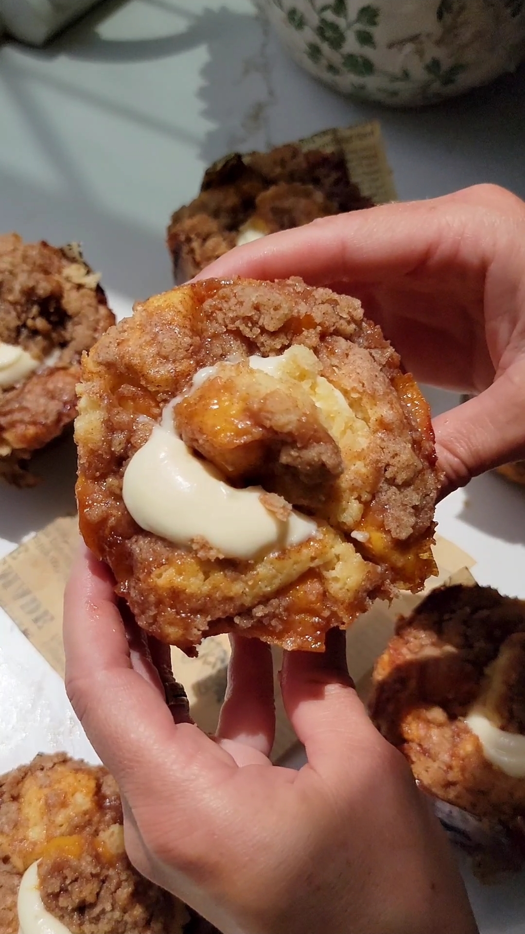 Peach Cobbler Muffins
